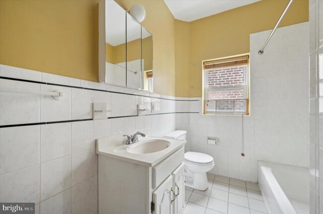 519 S 17th St in Philadelphia, PA - Building Photo - Building Photo