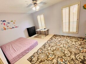 659 Cimarron Trl, Unit 659 in Irving, TX - Building Photo - Building Photo