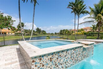 8003 SW 195th Terrace in Cutler Bay, FL - Building Photo - Building Photo