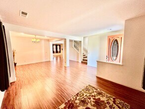 808 Rosewood Ave in Sanger, CA - Building Photo - Building Photo