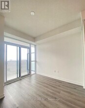 225-5225 Commerce St in Vaughan, ON - Building Photo - Building Photo