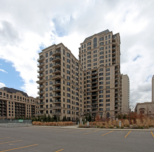 St. Gabriel Village in Toronto, ON - Building Photo - Building Photo