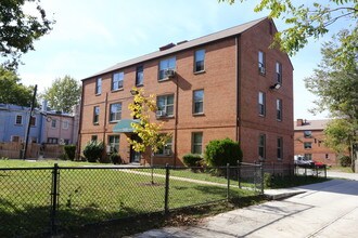 1425 1st St NW in Washington, DC - Building Photo - Building Photo