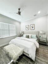 7289 Saona CT in Naples, FL - Building Photo