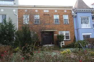 1321 S Carolina Ave SE in Washington, DC - Building Photo - Building Photo