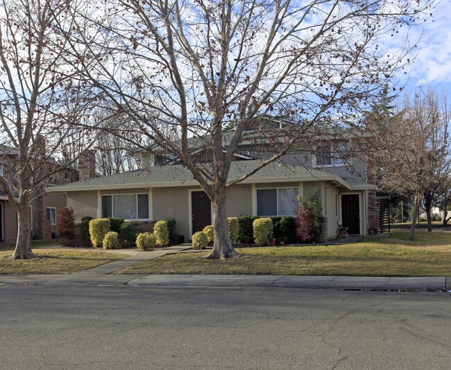 4121 Gaddi Dr in Sacramento, CA - Building Photo - Building Photo