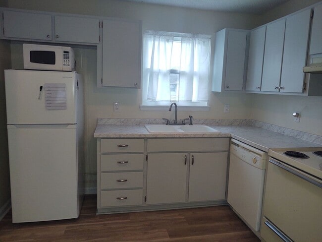 8961 Ivey Rd in Jacksonville, FL - Building Photo - Building Photo