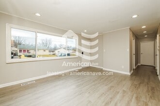 5021 Marburn Ave in Dayton, OH - Foto de edificio - Building Photo