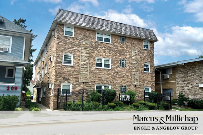 Kristen Place Condominiums in Forest Park, IL - Building Photo - Building Photo