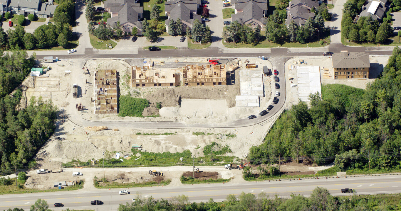 Waterstone in Collingwood, ON - Building Photo