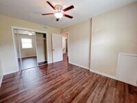 3908 Springfield St photo'