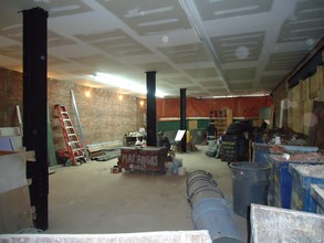 385 8th Ave in New York, NY - Building Photo - Building Photo