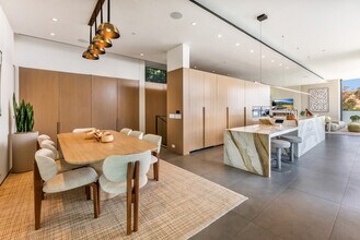 1807 Blue Heights Dr in Los Angeles, CA - Building Photo - Building Photo
