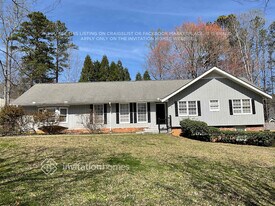 3011 Stoneridge Ct in Marietta, GA - Building Photo