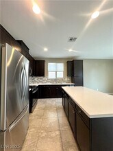 7428 Amesbury St in Las Vegas, NV - Building Photo - Building Photo