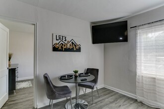 1324 Hillside Ave in Norfolk, VA - Building Photo - Building Photo