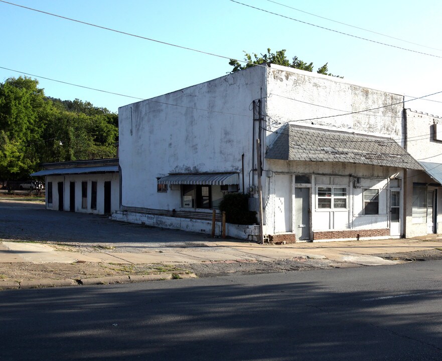 632-636 W Grand Ave in Hot Springs National Park, AR - Foto de edificio