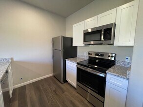 7610 Windsor Oaks in San Antonio, TX - Building Photo - Building Photo