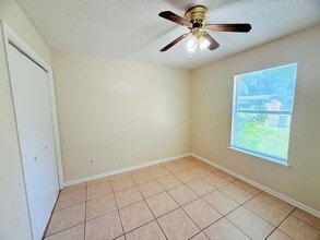 4138 Charles Cir in Milton, FL - Foto de edificio - Building Photo