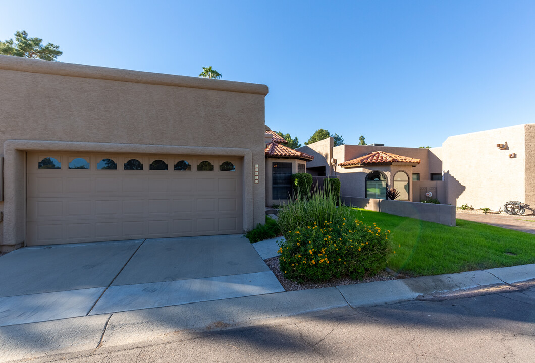 11630 N 41st Pl in Phoenix, AZ - Building Photo