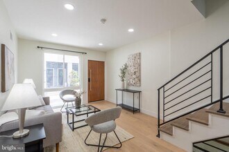 622 McClellan St in Philadelphia, PA - Building Photo - Building Photo