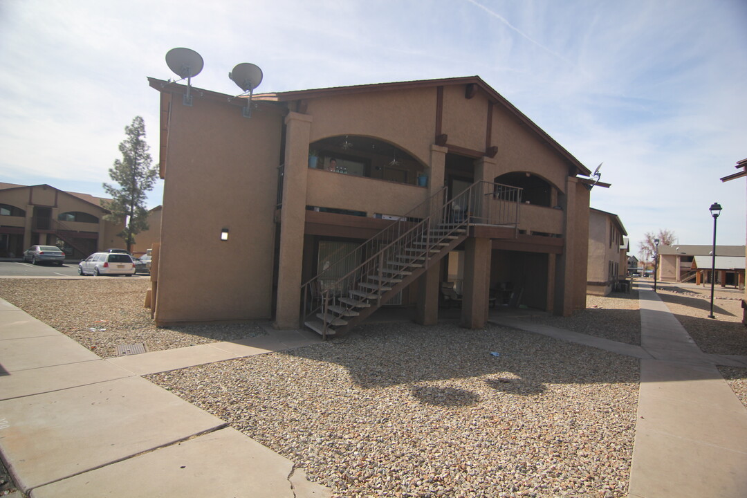 Bldg 16- Fourplex in Mesa, AZ - Building Photo