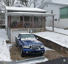 216 Bessemer St in Verona, PA - Building Photo