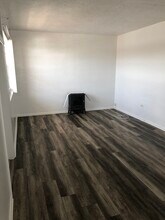 424 Columbus Ave, Unit #7 in New Smyrna Beach, FL - Foto de edificio - Building Photo