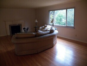 200 Suburban Rd in Knoxville, TN - Building Photo - Building Photo