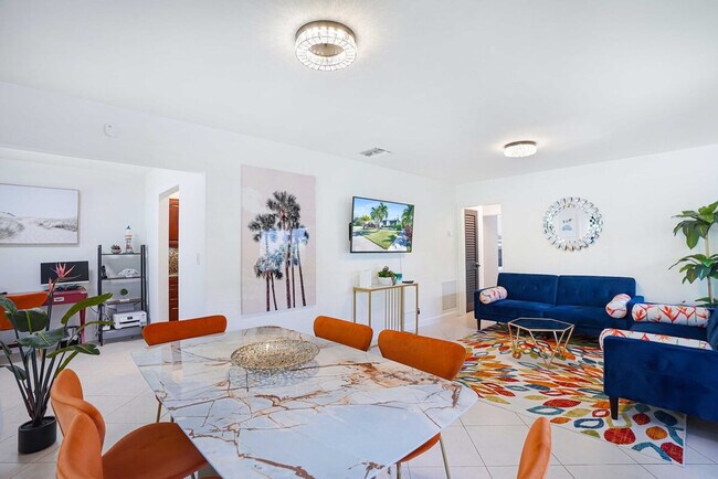 1445 Tyler St in Hollywood, FL - Building Photo - Building Photo