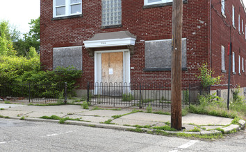 2414 Copelen St in Cincinnati, OH - Foto de edificio - Building Photo