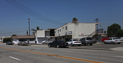 4988-4990 Santa Anita Ave in Temple City, CA - Building Photo - Building Photo