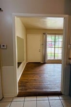 2705 Sherwood Ln in Austin, TX - Building Photo - Building Photo