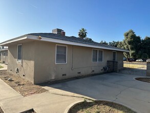 5077 E Grant Ave in Fresno, CA - Building Photo - Building Photo