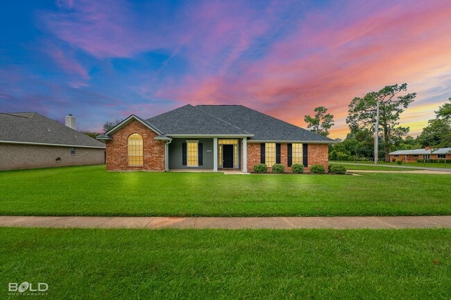 2327 Middle Creek Blvd in Bossier City, LA - Building Photo - Building Photo
