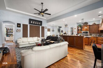 12417 Locksley Dr in Bakersfield, CA - Building Photo - Building Photo