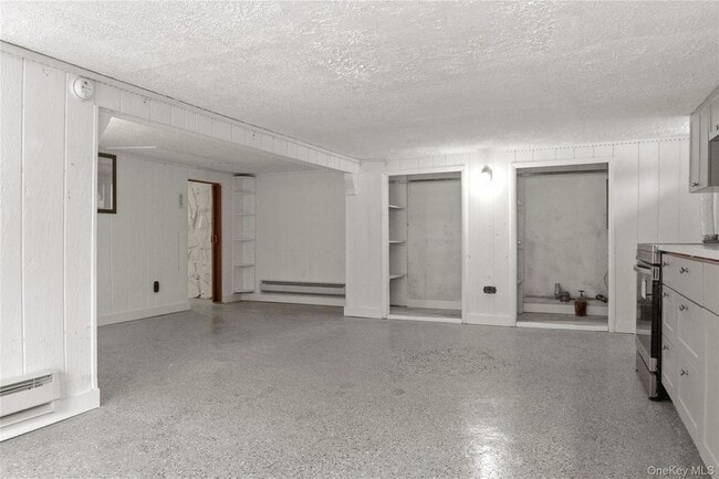 378 Broadway, Unit 3 in Ulster Park, NY - Building Photo - Building Photo