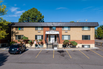 Chatfield Lake Apartments in Littleton, CO - Building Photo - Building Photo