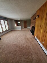 107 Davis Rd in Westport, MA - Building Photo - Building Photo