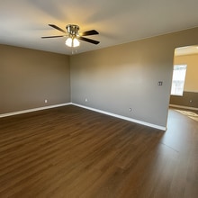 349 Majestic Blvd in Louisville, KY - Building Photo - Building Photo