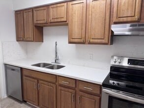 2116 Stander Pl in Chalmette, LA - Building Photo - Building Photo