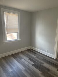 631 Dumbarton Ave photo'