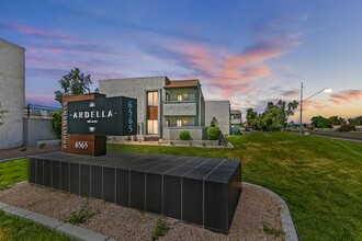 Ardella on 67th in Glendale, AZ - Building Photo - Building Photo