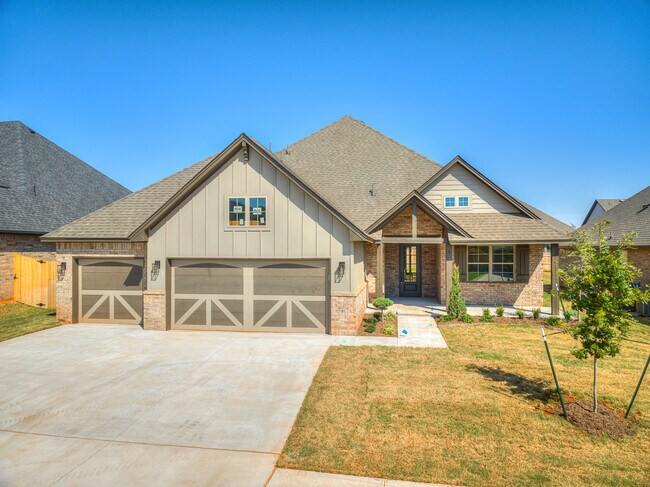 14517 Chambord Dr in Yukon, OK - Building Photo - Building Photo