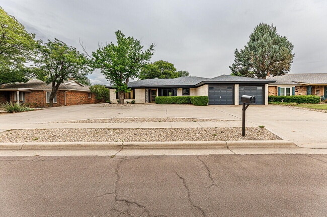 5703 80th St in Lubbock, TX - Building Photo - Building Photo