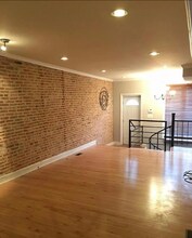 1013 W Cross St in Baltimore, MD - Building Photo - Building Photo