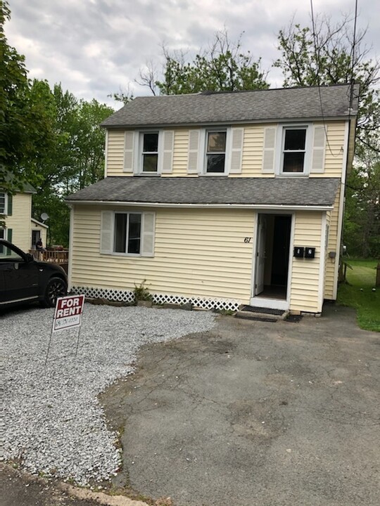 61 Spring St in Monticello, NY - Building Photo