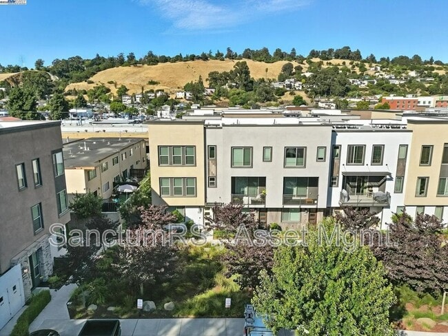 property at 25243 Villager Ln