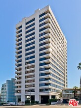 10350 Wilshire Blvd in Los Angeles, CA - Foto de edificio - Building Photo