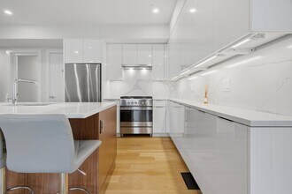 38 Englewood Ave in Boston, MA - Building Photo - Building Photo